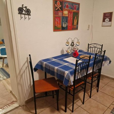 Kerekparos Es Zarandok Vendeghaz Villa Apostag Luaran gambar